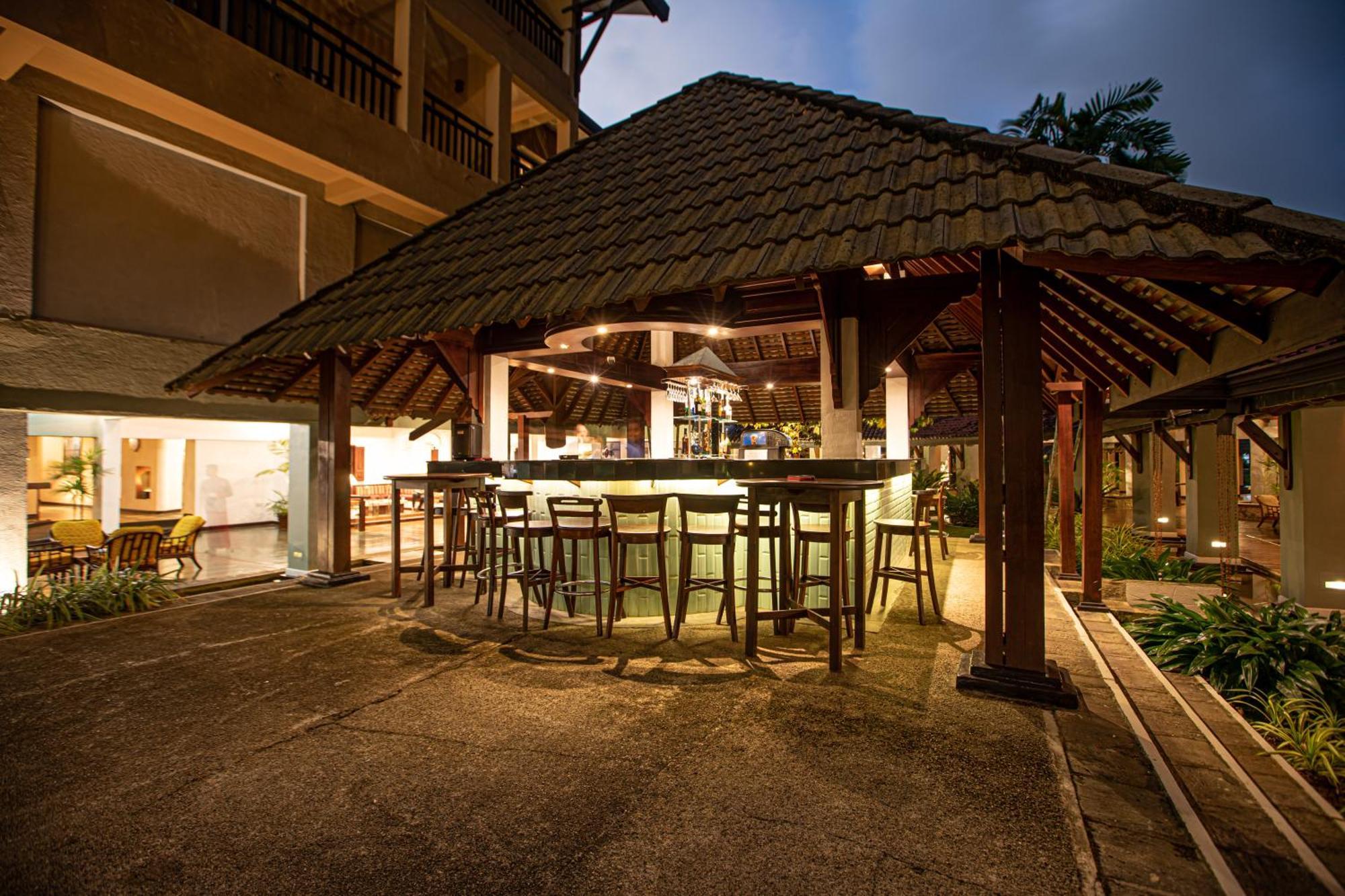 棕榈酒店 贝鲁沃勒 外观 照片