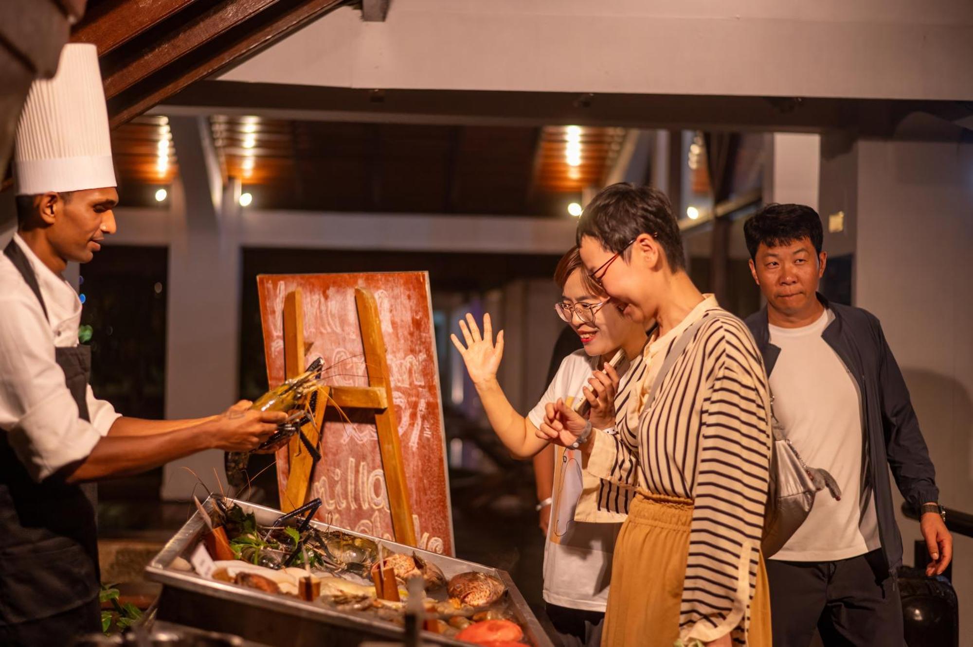 棕榈酒店 贝鲁沃勒 外观 照片